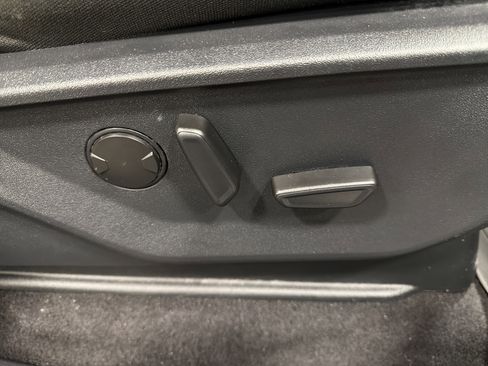 Used 2024 Ford F150 XLT w/ Equipment Group 302A MID image 27