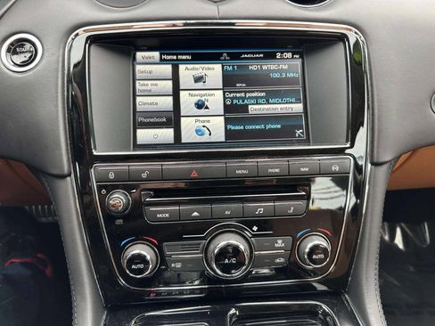 Used 2015 Jaguar XJ L Portfolio image 28