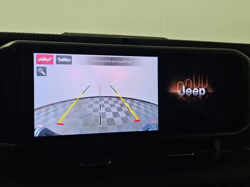 Used 2025 Jeep Gladiator Rubicon w/ Safety Group image 28