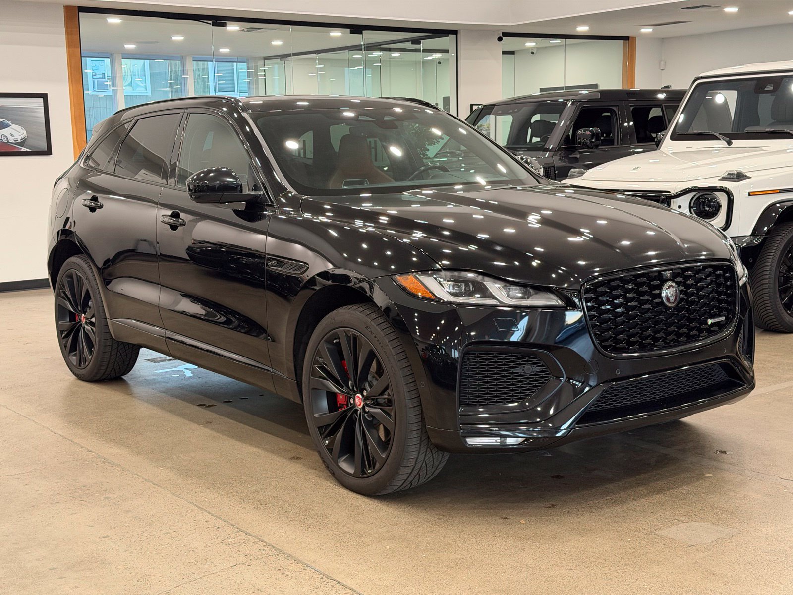 Used 2021 Jaguar F-PACE R-Dynamic S AWD/4WD image 3