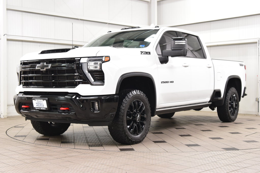 Used 2025 Chevrolet Silverado 2500 LTZ w/ LTZ Plus Package AWD/4WD image 3
