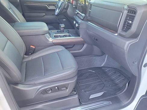 Used 2023 GMC Sierra 1500 SLT w/ SLT Premium Package AWD/4WD image 15