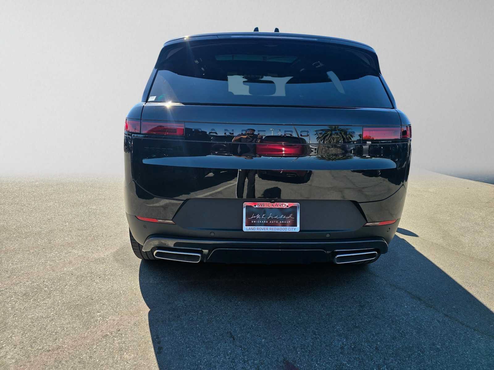 New 2027 Land Rover Range Rover Sport SE AWD/4WD image 4