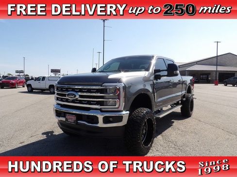 Used 2025 Ford F250 Lariat AWD/4WD image 1