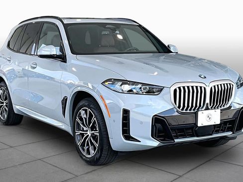 Used 2026 BMW X5 xDrive40i w/ M Sport Package AWD/4WD image 2