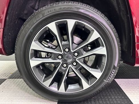 New 2025 Jeep Grand Cherokee Overland w/ Adv Protech Group III image 9