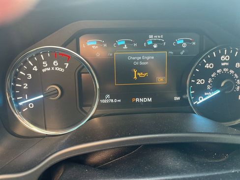 Used 2018 Ford F150 Lariat w/ Equipment Group 502A Luxury image 11