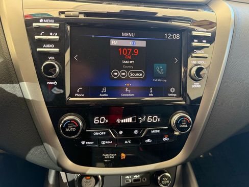 Used 2024 Nissan Murano SV w/ SV Midnight Edition Package image 27