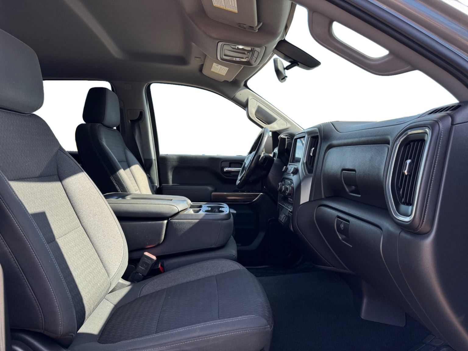 Used 2020 Chevrolet Silverado 1500 LT w/ All-Star Edition RWD image 17