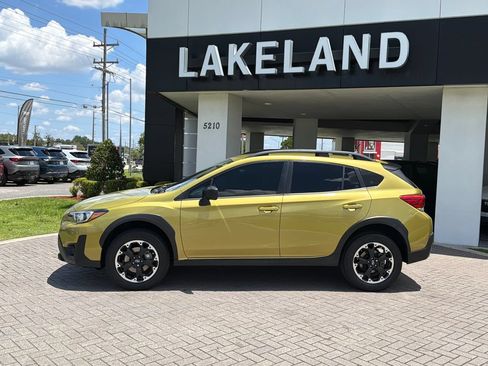Certified 2023 Subaru Crosstrek 2.0i AWD/4WD image 3