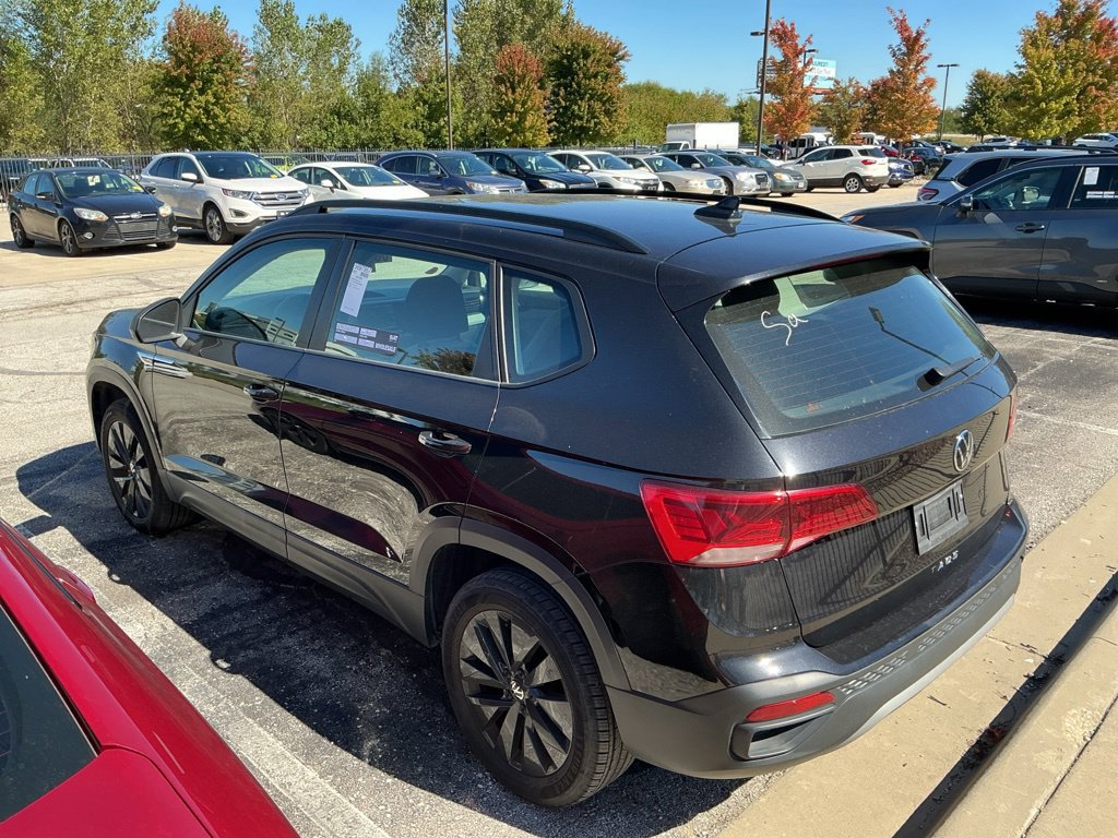 Used 2024 Volkswagen Taos S FWD image 6