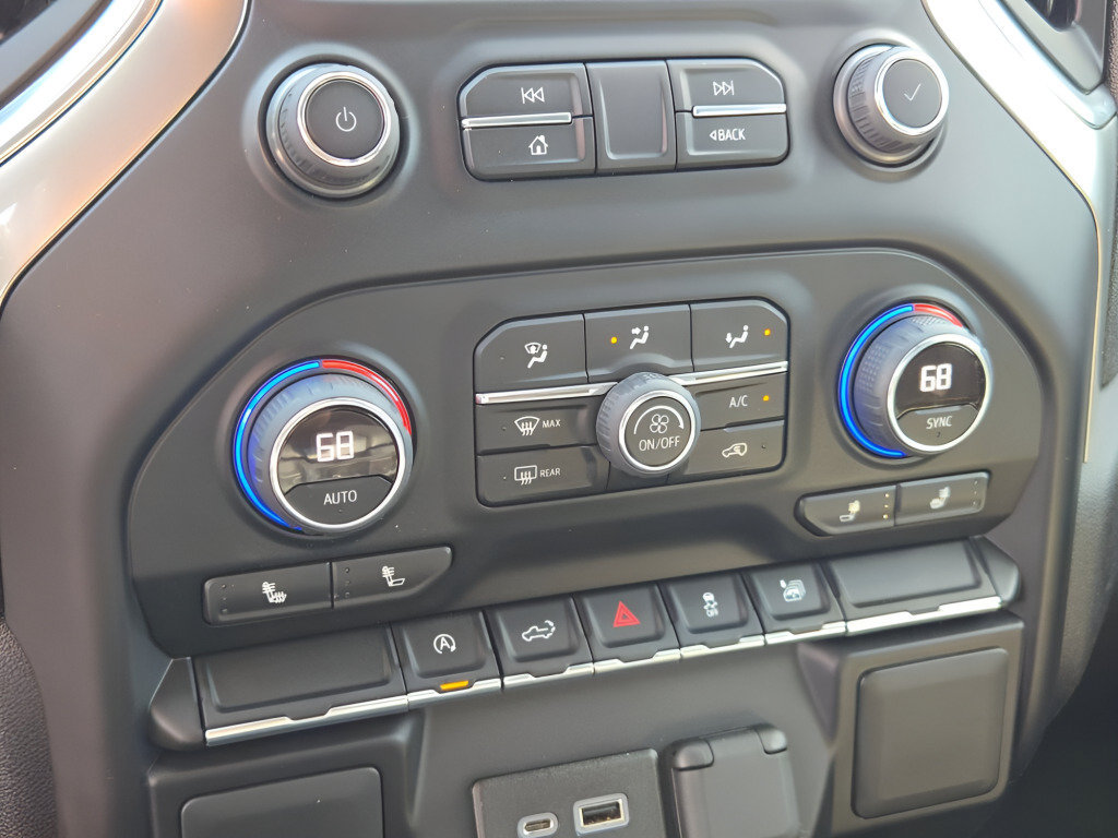 Certified 2022 Chevrolet Silverado 1500 LT AWD/4WD image 32