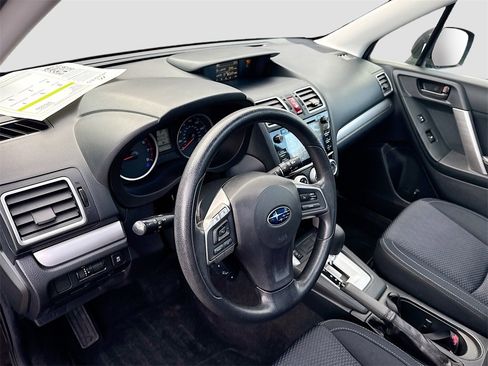 Used 2016 Subaru Forester 2.5i Premium w/ All-Weather Package image 5