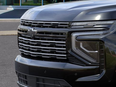 New 2026 Chevrolet Suburban High Country AWD/4WD image 13
