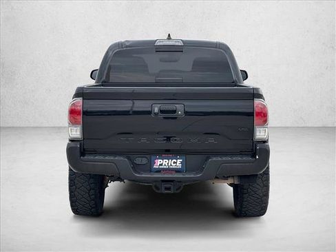 Used 2021 Toyota Tacoma TRD Off-Road image 6