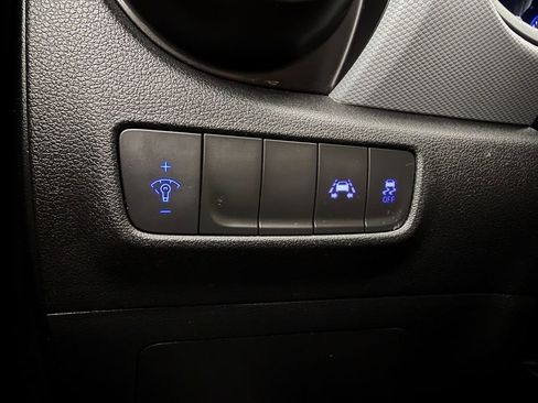 Used 2020 Hyundai Kona SE image 16