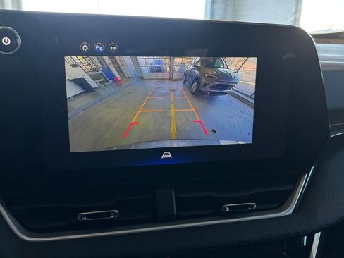 Used 2025 Chevrolet Equinox LT image 17