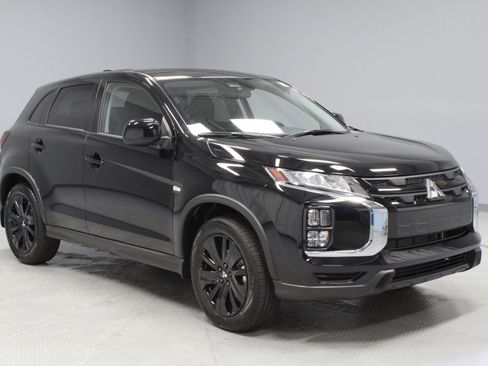 New 2025 Mitsubishi Outlander Sport LE image 2