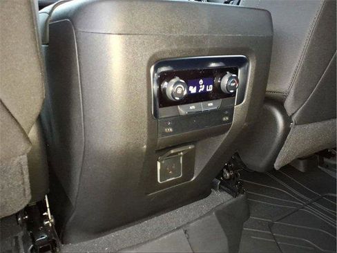 New 2026 Chevrolet Tahoe LS image 12