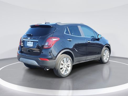 Used 2020 Buick Encore Preferred w/ Safety Package image 3