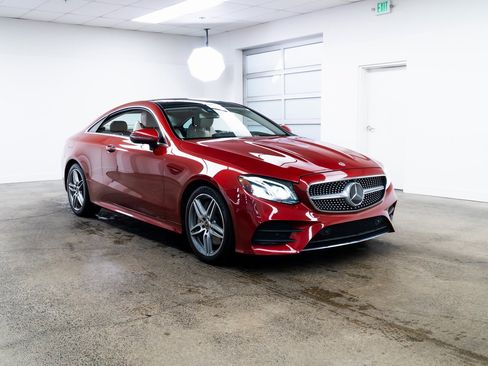 Used 2018 Mercedes-Benz E 400 E 400 image 24