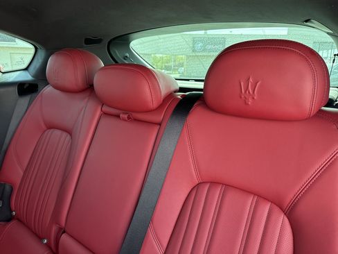 Certified 2022 Maserati Levante GT image 24