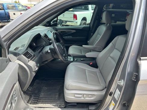 Used 2022 Honda Passport EX-L image 11