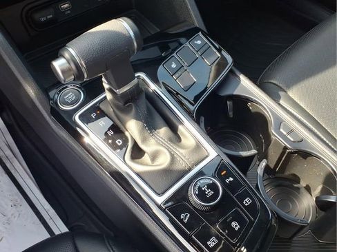 Used 2024 Kia Sportage X-Line w/ X-Line Premium Package image 12