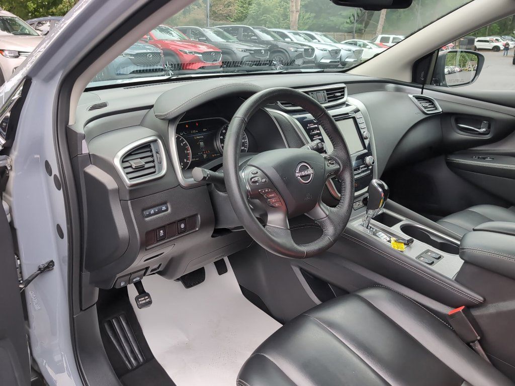 Used 2024 Nissan Murano SV w/ SV Midnight Edition Package AWD/4WD image 17