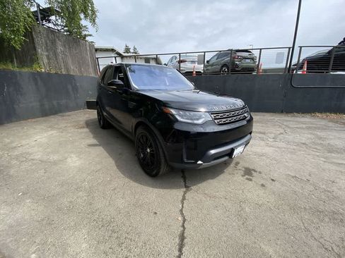 Used 2019 Land Rover Discovery SE AWD/4WD image 8