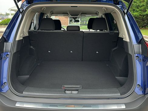 Certified 2023 Nissan Rogue SV image 6