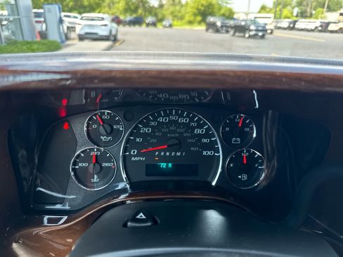 Used 2024 Chevrolet Express 2500 RWD image 24