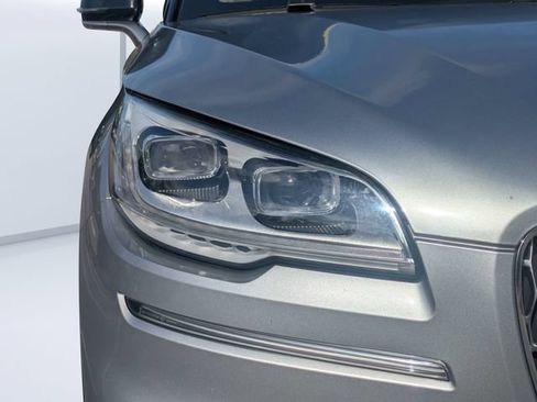 Used 2021 Lincoln Aviator Reserve w/ Equipment Group 202A AWD/4WD image 9