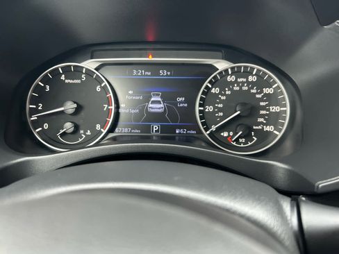 Used 2020 Nissan Altima 2.5 SV image 15