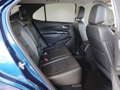 Used 2020 Chevrolet Equinox LT w/ Sport Edition image 18