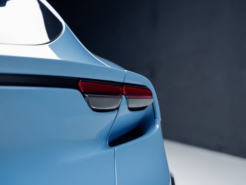 Used 2024 Ferrari Purosangue image 36