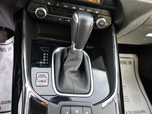 Used 2023 MAZDA CX-9 Touring image 31