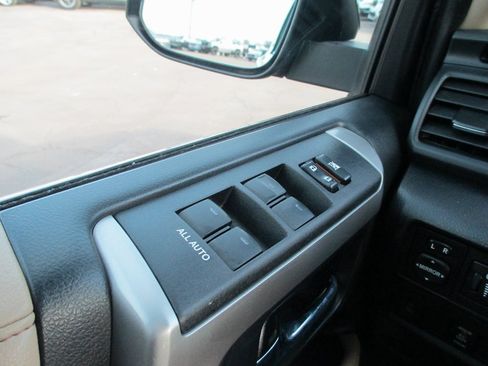 Used 2015 Toyota 4Runner Limited image 25