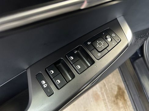 Used 2024 Kia EV6 Light image 23