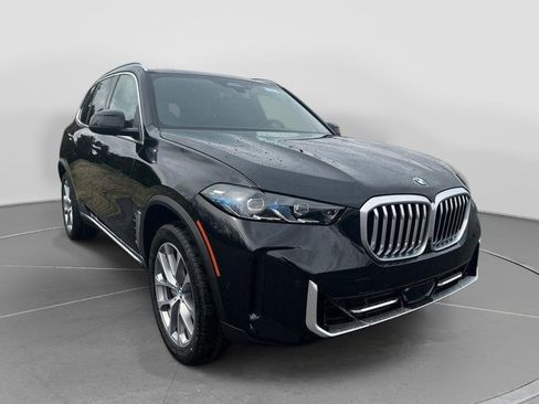 New 2026 BMW X5 sDrive40i w/ Parking Assistance Package RWD image 3