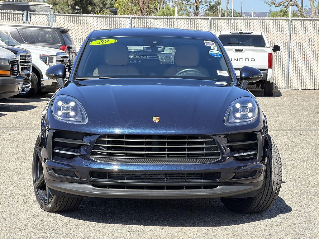Used 2020 Porsche Macan AWD/4WD image 2