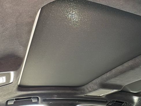 Used 2022 Audi S8 image 11