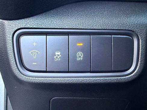Used 2023 Kia Soul LX FWD image 22