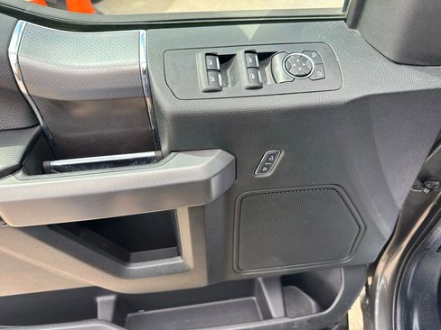 Used 2016 Ford F150 XLT w/ Equipment Group 302A Luxury image 19