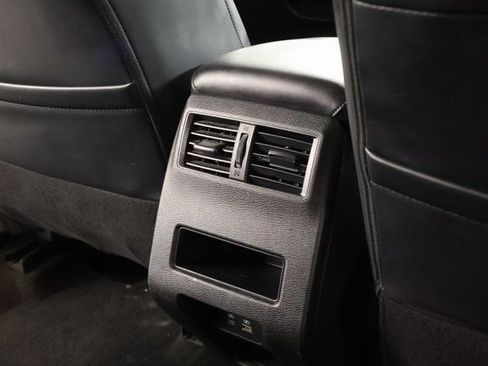 Used 2024 Mitsubishi Outlander SE AWD/4WD image 29