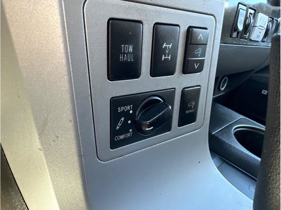 Used 2008 Toyota Sequoia Platinum AWD/4WD image 31