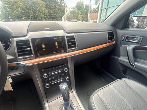 Used 2010 Lincoln MKZ AWD image 23