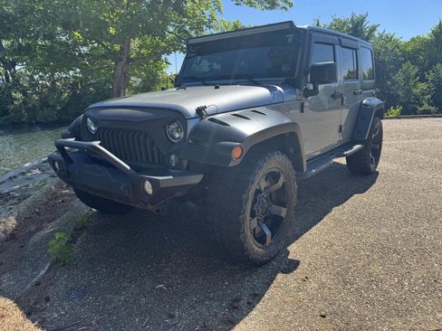 Used 2017 Jeep Wrangler Unlimited Sport w/ Quick Order Package 24S AWD/4WD image 11