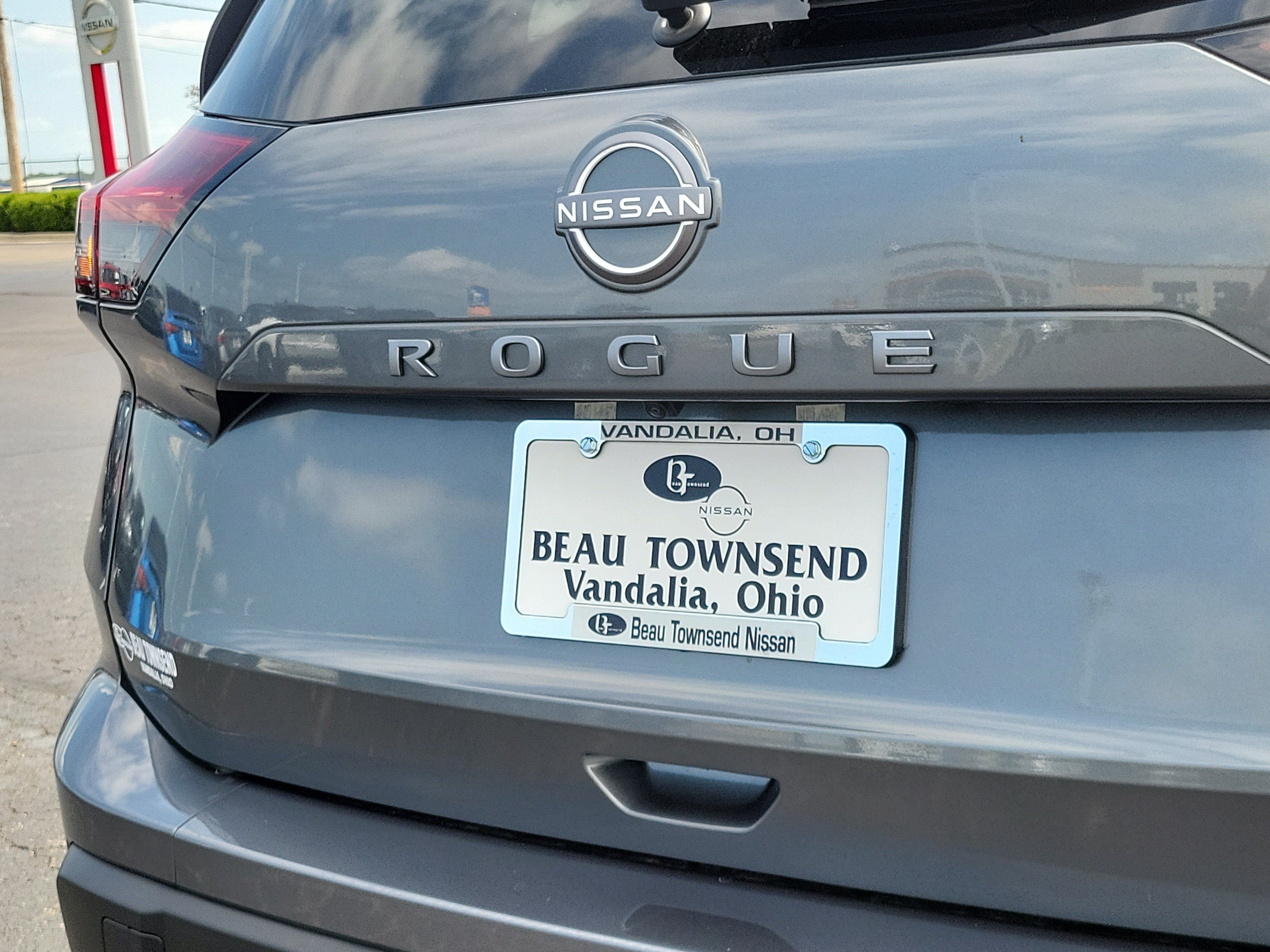 New 2026 Nissan Rogue S FWD image 7