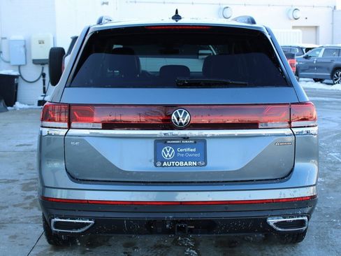 Certified 2024 Volkswagen Atlas SE image 5